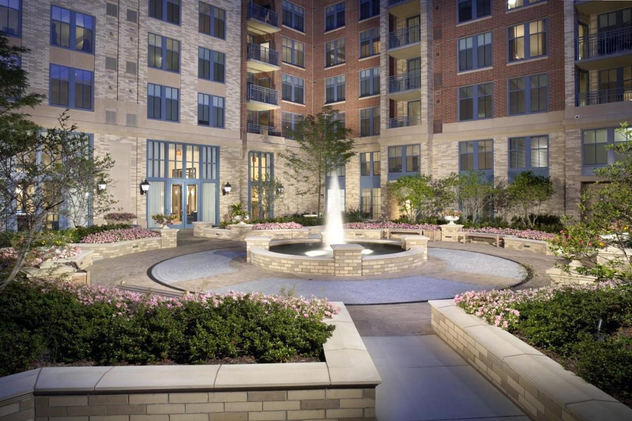 Splendid 2 Bedroom Condo At Pentagon City Арлингтън Екстериор снимка