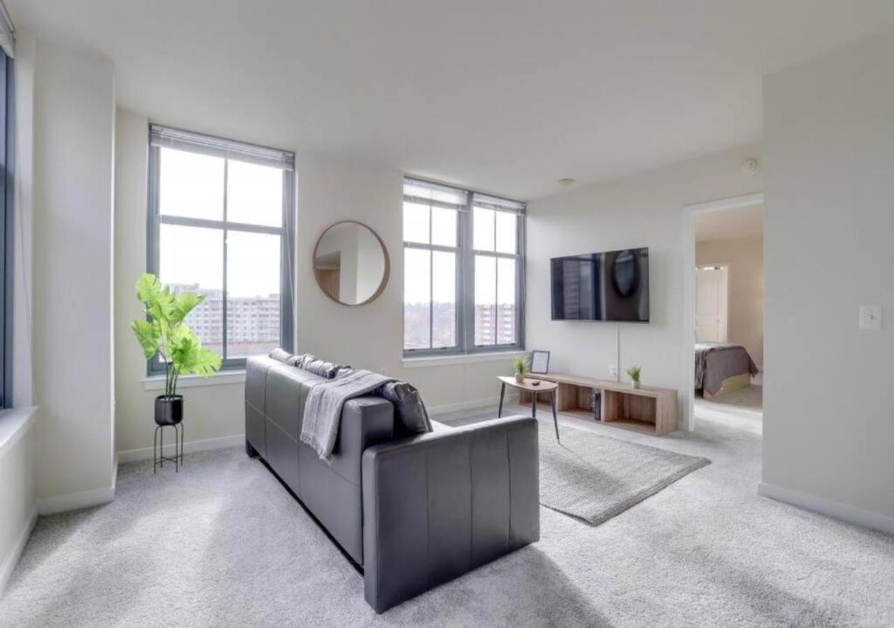 Splendid 2 Bedroom Condo At Pentagon City Арлингтън Екстериор снимка