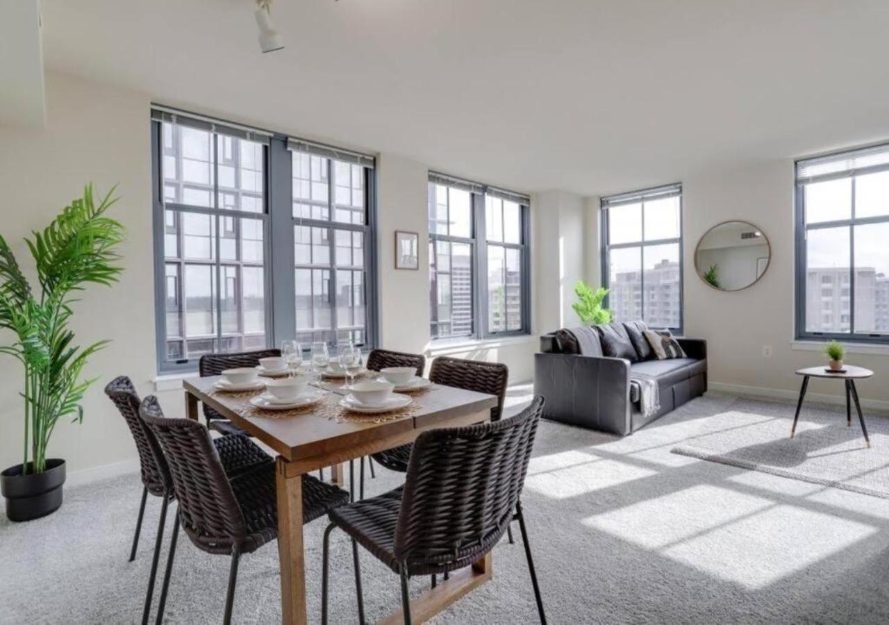 Splendid 2 Bedroom Condo At Pentagon City Арлингтън Екстериор снимка