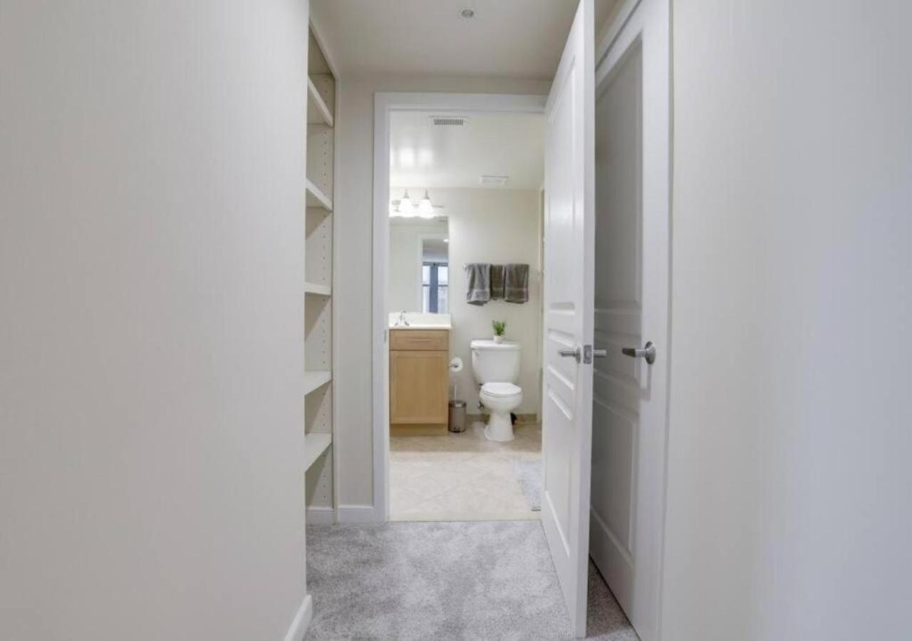 Splendid 2 Bedroom Condo At Pentagon City Арлингтън Екстериор снимка