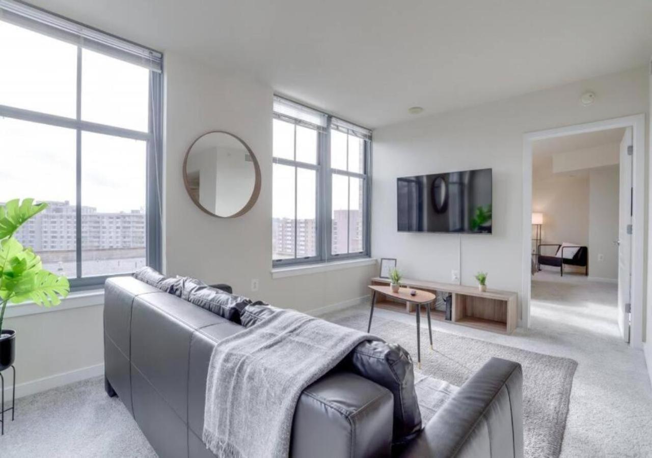 Splendid 2 Bedroom Condo At Pentagon City Арлингтън Екстериор снимка