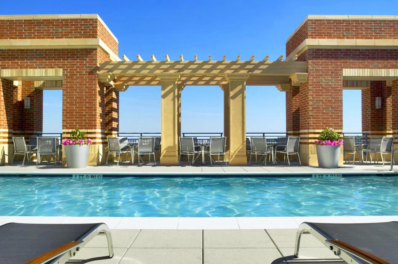 Splendid 2 Bedroom Condo At Pentagon City Арлингтън Екстериор снимка